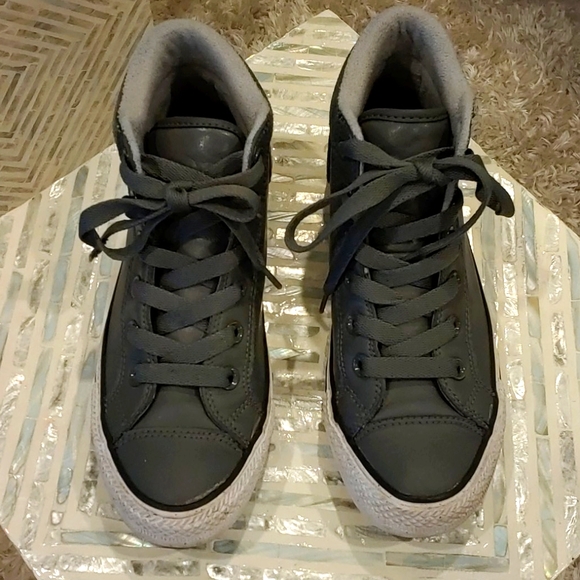 Converse Other - Youth Leather Converse!